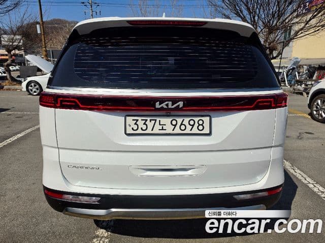 Kia Carnival 2021 — Фото 3/20