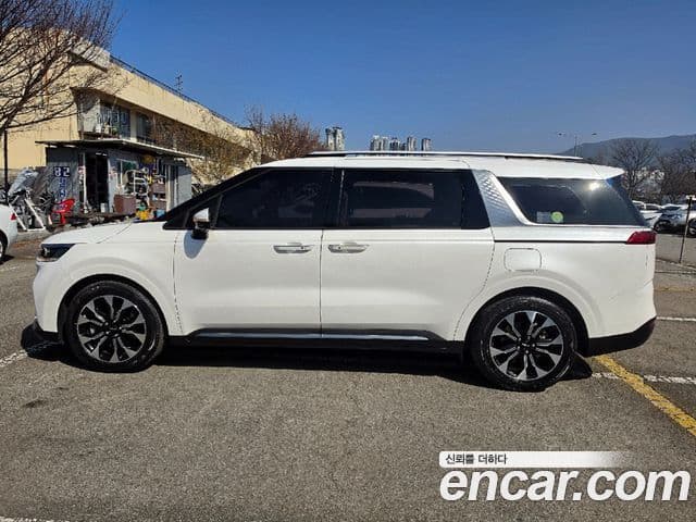 Kia Carnival 2021 — Фото 14/20