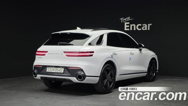Genesis GV70 2022 — Photo 25/32