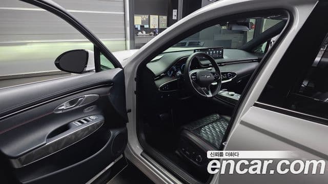 Genesis GV70 2022 — Photo 9/32