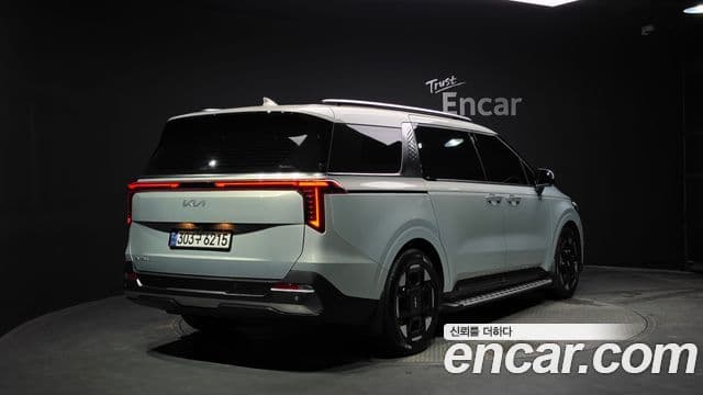Kia Carnival 2024 — Şəkil 2/20