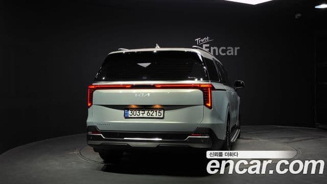 Kia Carnival 2024 — Şəkil 4/20