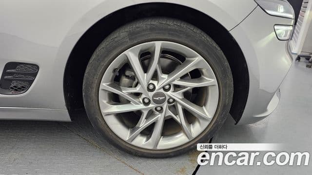 Genesis G70 2021 — ფოტო 5/20