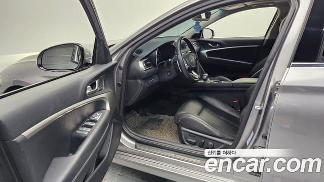 Genesis G70 2021 — ფოტო 10/20