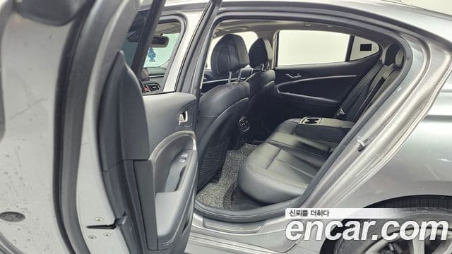 Genesis G70 2021 — ფოტო 11/20