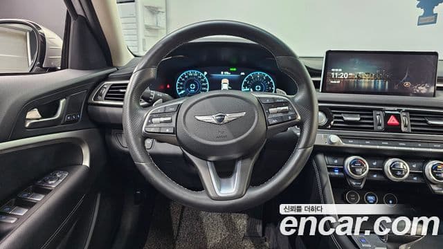 Genesis G70 2021 — ფოტო 13/20