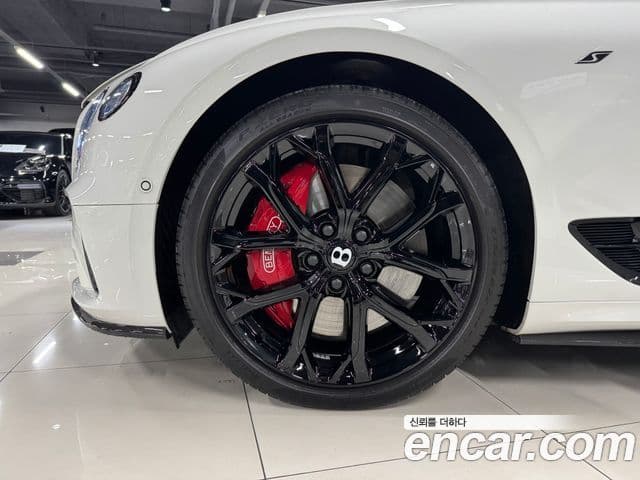 Bentley Continental GT 2023 — Şəkil 15/18