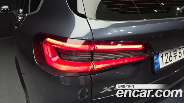 BMW X5 2022 — Photo 13/32