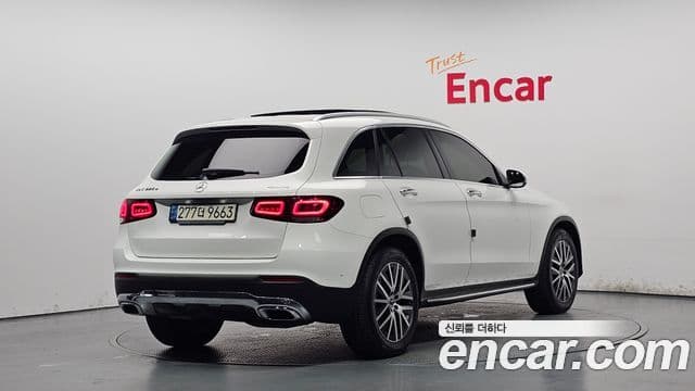 Mercedes-Benz GLC-Class 2021 — ფოტო 2/20