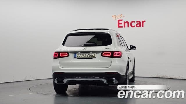 Mercedes-Benz GLC-Class 2021 — ფოტო 4/20