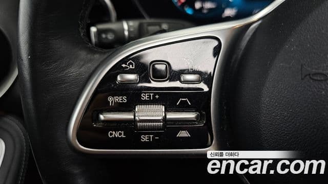 Mercedes-Benz GLC-Class 2021 — Photo 16/36