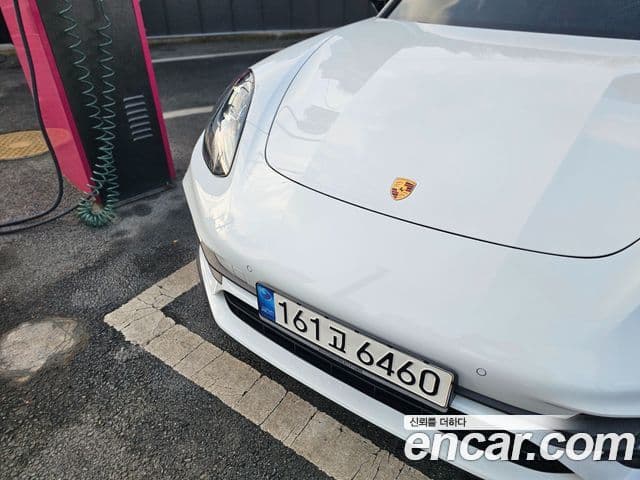 Porsche Panamera 2022 — Şəkil 18/20