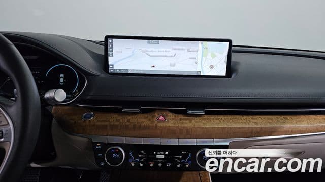 Genesis Electrified G80 2020 — ფოტო 12/20