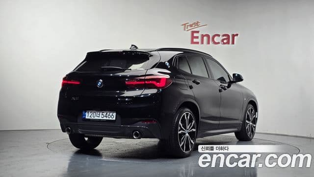 BMW X2 2022 — ფოტო 2/20