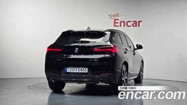 BMW X2 2022 — ფოტო 4/20