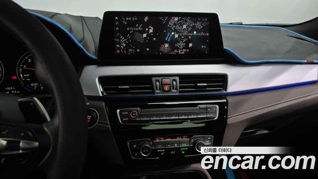 BMW X2 2022 — ფოტო 12/20