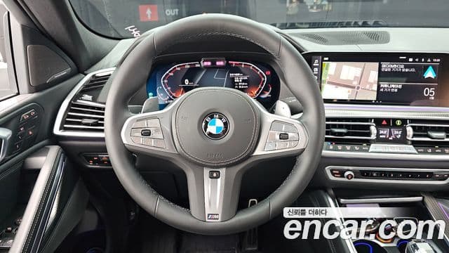 BMW X6 2023 — ფოტო 13/20