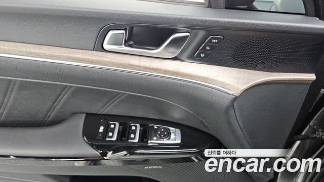 Kia K5 2020 — Şəkil 17/20