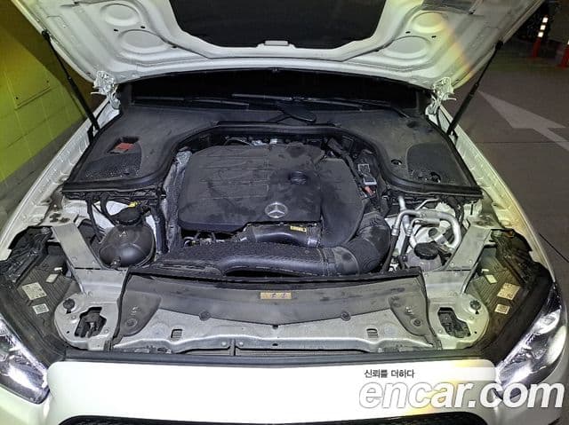 Mercedes-Benz E-Class 2020 — Şəkil 9/20