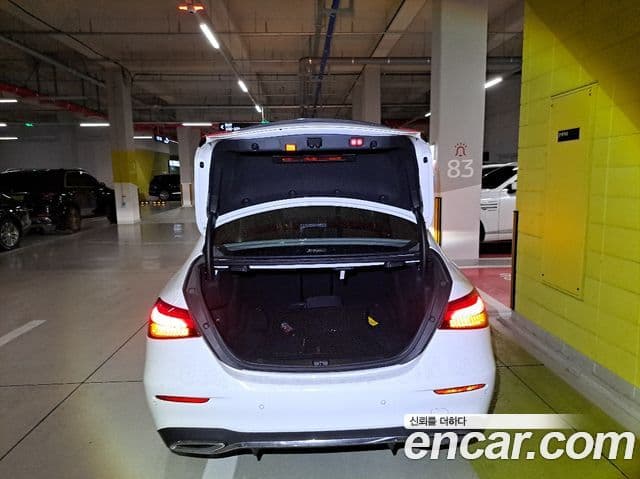 Mercedes-Benz E-Class 2020 — Şəkil 10/20