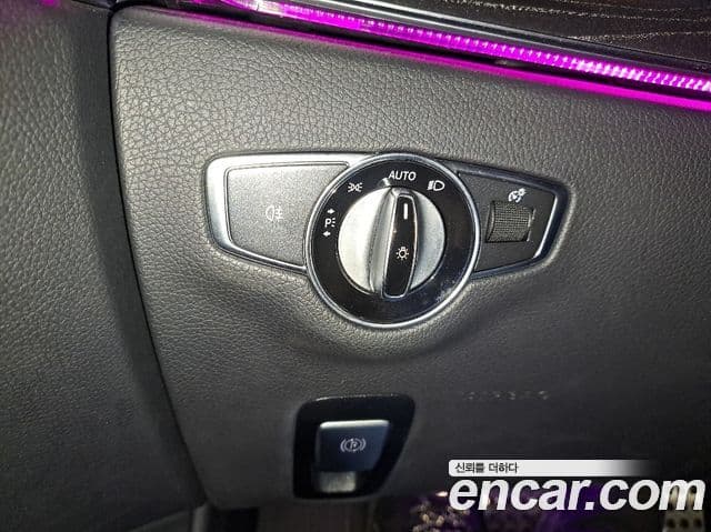 Mercedes-Benz E-Class 2020 — Şəkil 19/20