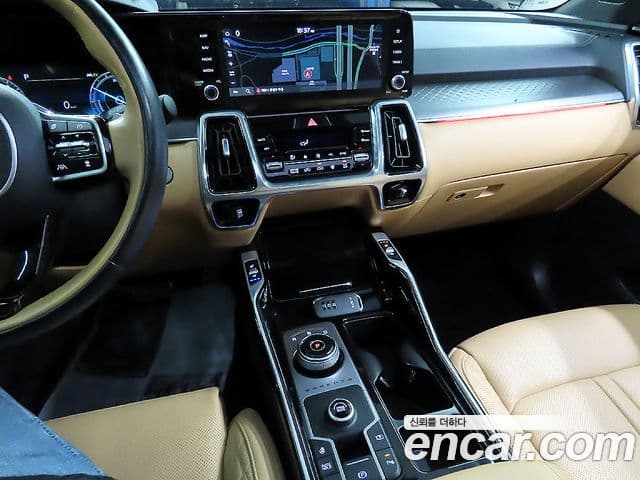 Kia Sorento 2022 — ფოტო 17/20