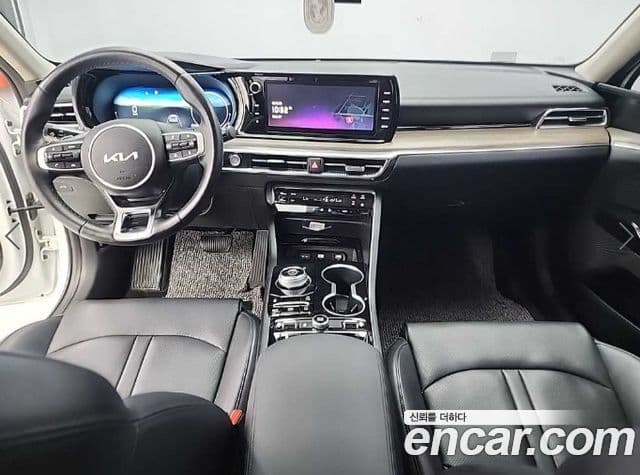 Kia K5 2022 — Şəkil 10/18