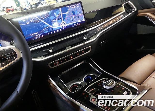 BMW X5 2025 — ფოტო 14/20