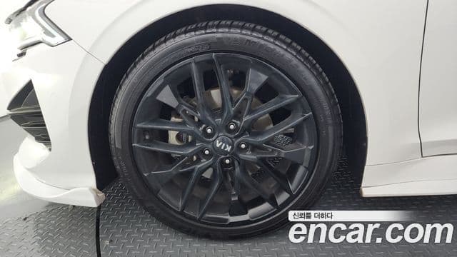 Kia K5 2021 — ფოტო 5/20