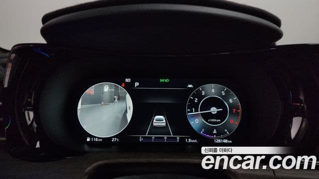 Kia K5 2021 — ფოტო 8/20