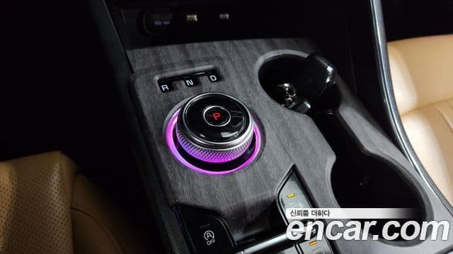 Kia K5 2021 — ფოტო 9/20