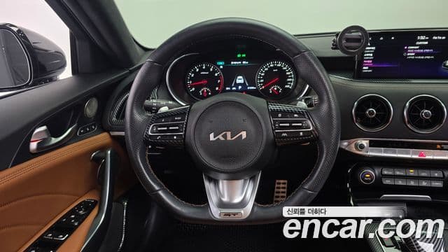 Kia Stinger Meister 2023 — ფოტო 15/20