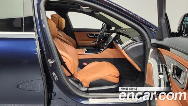 Mercedes-Benz S-Class 2022 — Фото 11/20