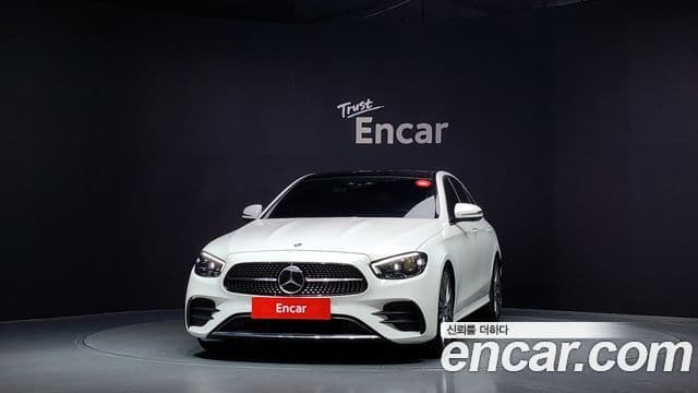 Mercedes-Benz E-Class 2022 — Фото 3/20