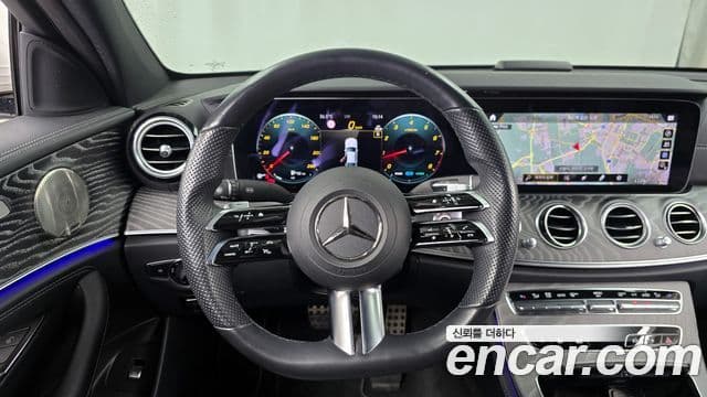 Mercedes-Benz E-Class 2022 — Фото 13/20