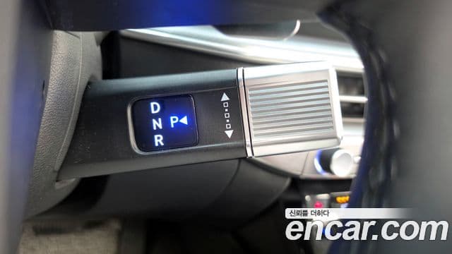 Hyundai Grandeur 2023 — ფოტო 9/20