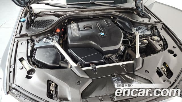 BMW 5 Series 2018 — Şəkil 6/20