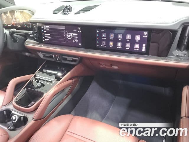 Porsche Cayenne 2025 — Şəkil 18/20