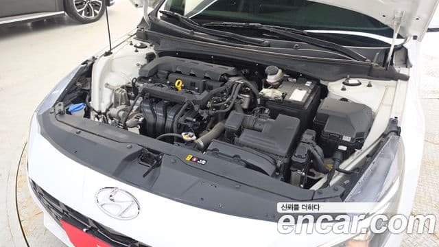Hyundai The New Avante Hybrid 2022 — Şəkil 21/30