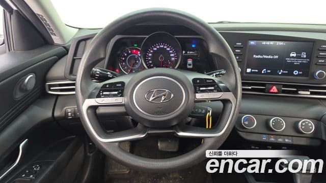 Hyundai The New Avante Hybrid 2022 — Şəkil 8/30