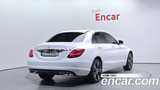 Mercedes-Benz C-Class 2020 — Şəkil 2/20