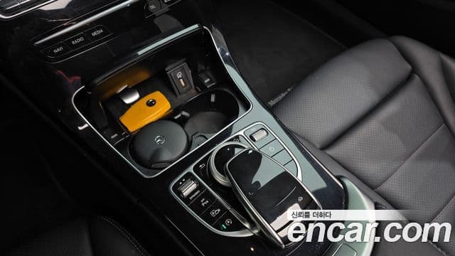Mercedes-Benz C-Class 2020 — Şəkil 17/20