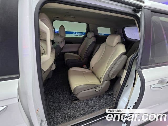 Kia Carnival 2021 — Фото 9/20
