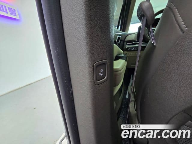 Kia Carnival 2021 — Фото 16/20