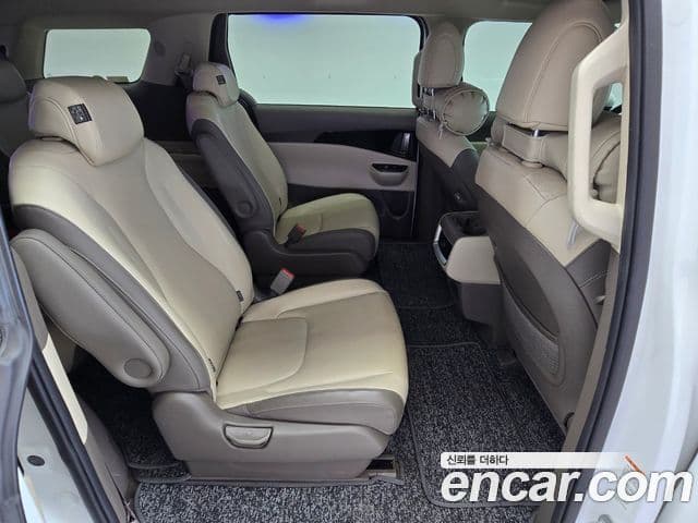 Kia Carnival 2021 — Фото 20/20