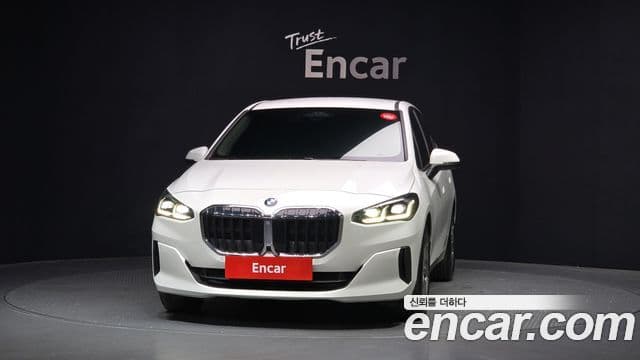 BMW 2 Series Active Tourer 2024 — Фото 2/20