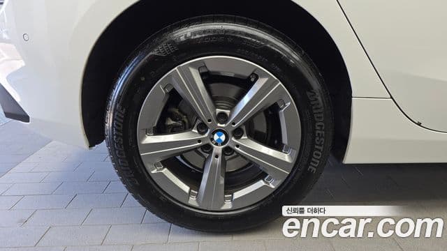 BMW 2 Series Active Tourer 2024 — Фото 4/20