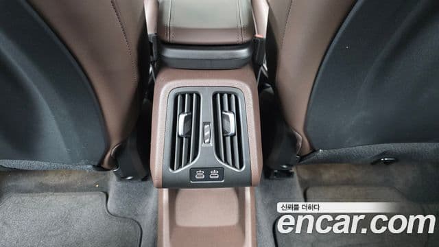BMW 2 Series Active Tourer 2024 — Фото 19/20