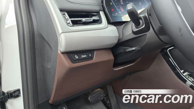 BMW 2 Series Active Tourer 2024 — Photo 17/32