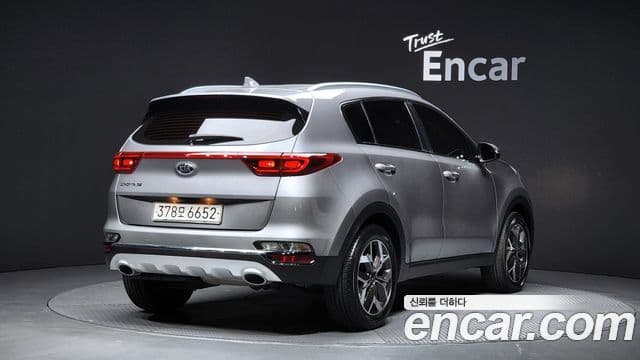 Kia Sportage The Bold 2021 — Фото 2/20